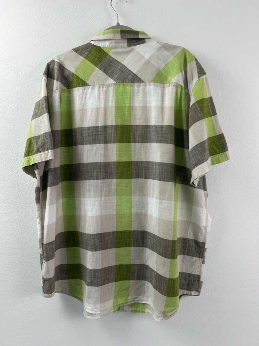 Columbia Cotton Plaid Short Sleeve Button Down - Picture 3 of 10